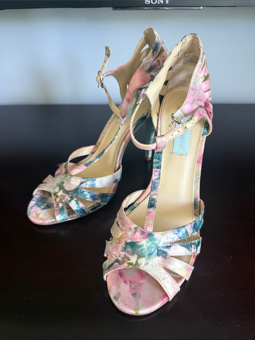 Betsey Johnson Floral Multi-Color Strappy High Heel Sandals Size 8